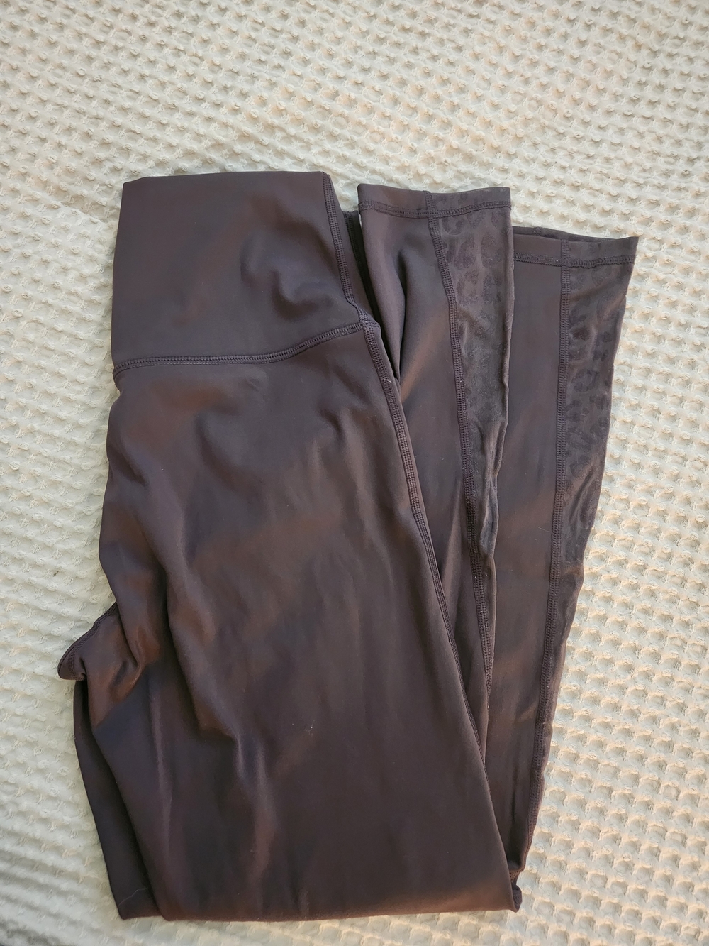 aerie High-Waist Leggings in Dark Brown With Leopard Detail Size L